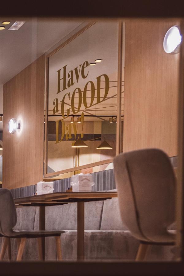Unique Hotel Чезенатико Экстерьер фото
